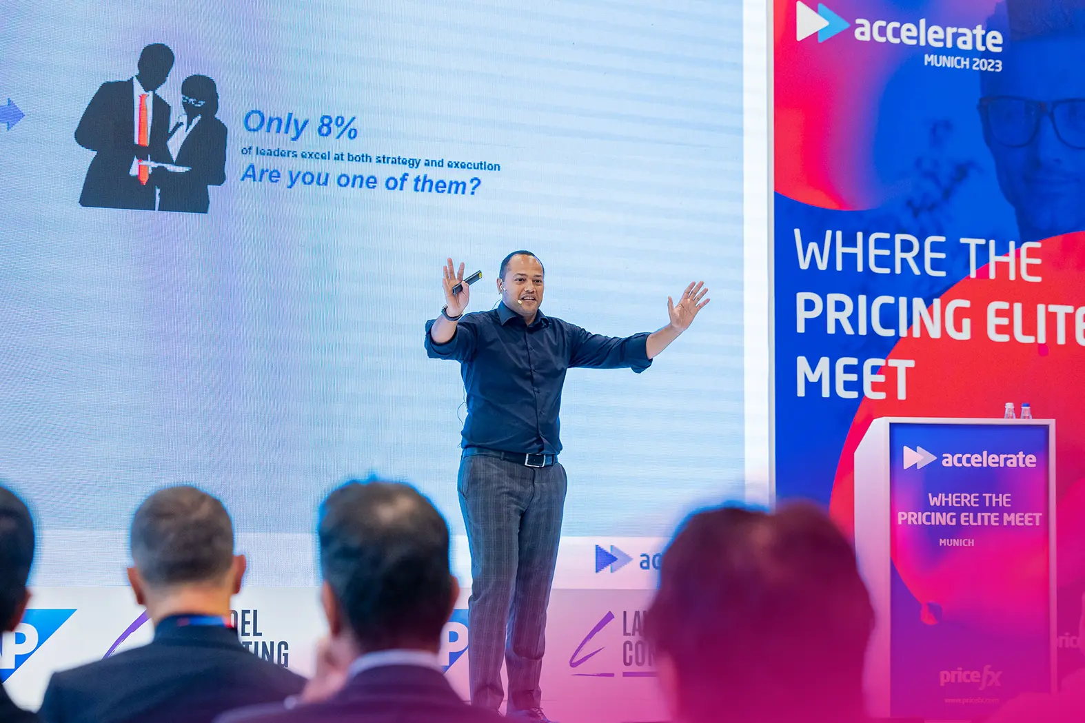 eventguru-b2b-event-presenter-engaging-audience