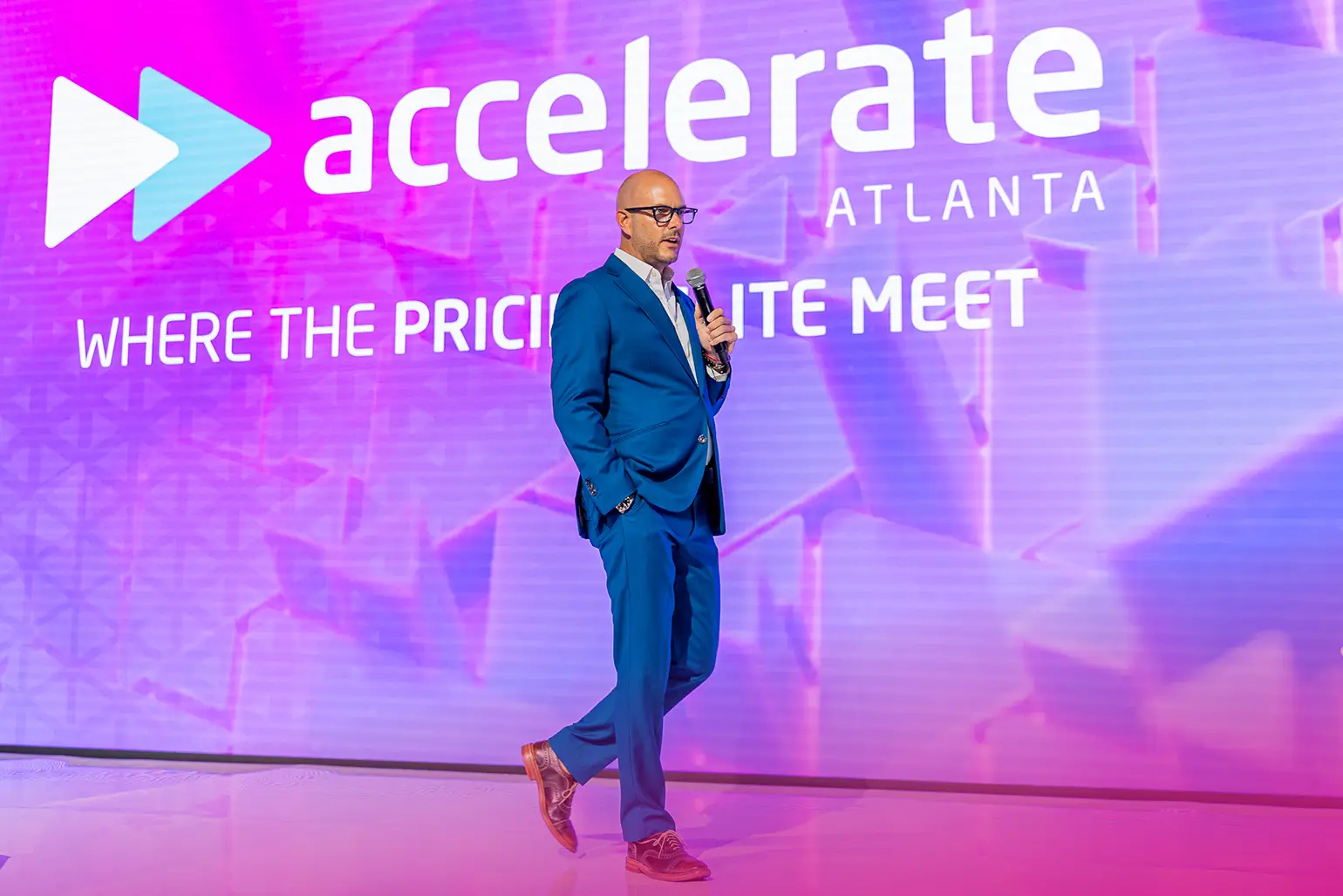 eventguru-b2b-host-conference